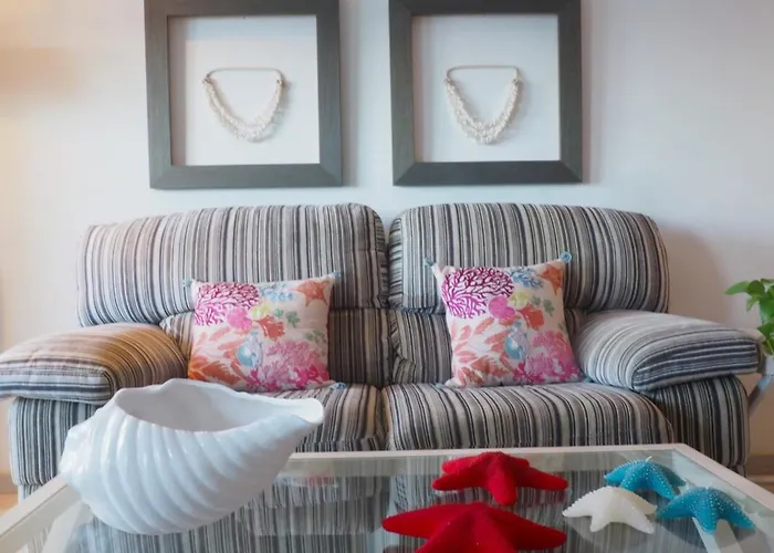Paseo Del Rey - Fuengirola 2 Bedrooms Oceanfront Apartment